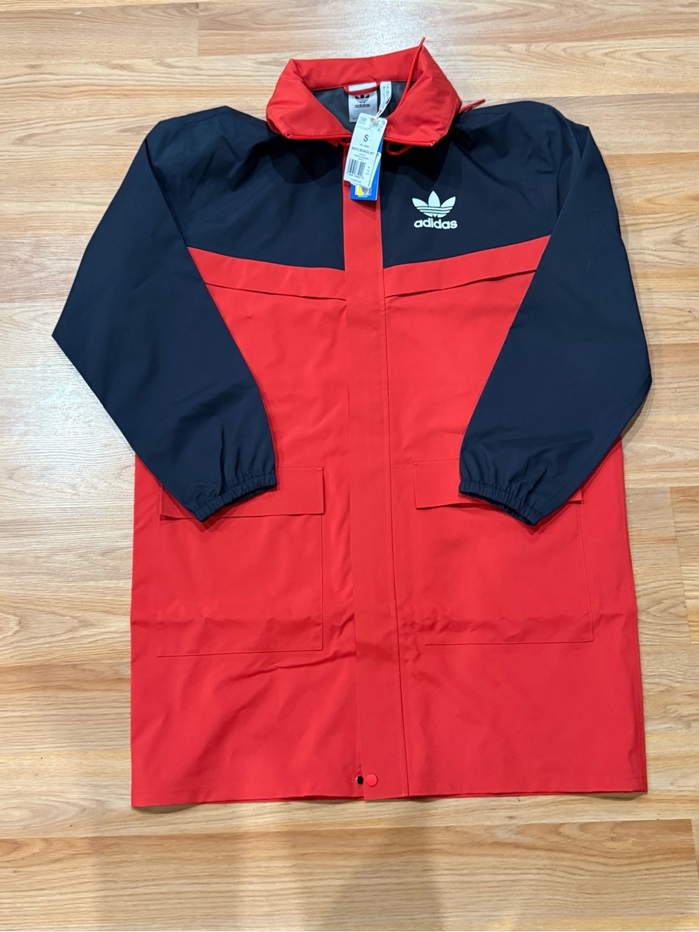 Manchester United x adidas Originals Bench Jacket Mens